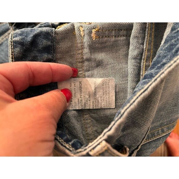 7 For All Mankind Utility Pocket Raw Hem Denim Skirt sz 26 EUC - Picture 5 of 5